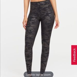 Spanx Faux Leather Camo Legging Sz: M